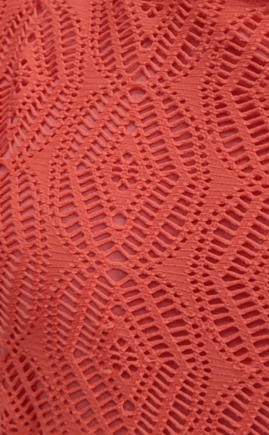 VESTIDO CON CORTE RECTO.